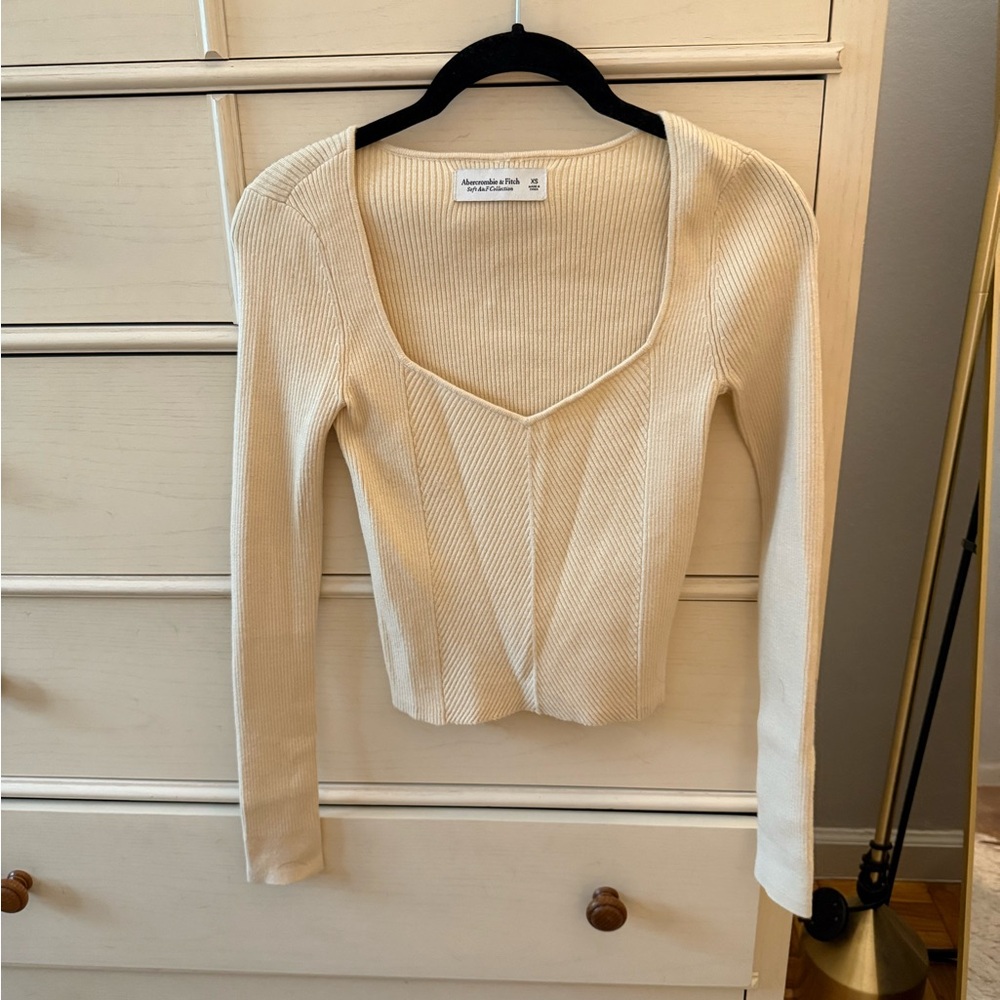 Abercrombie cream sweater